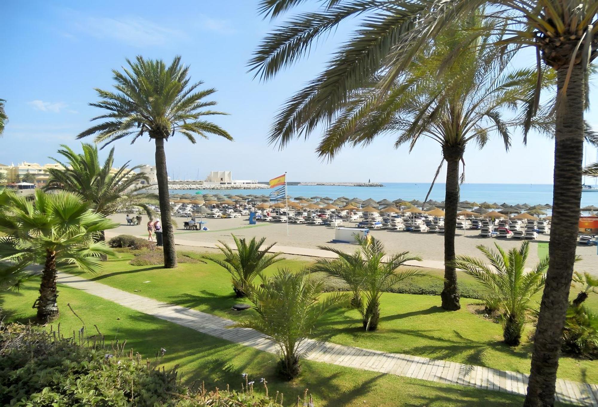 Next To Puerto Marina And The Beach เบนัลมาเดนา ภายนอก รูปภาพ