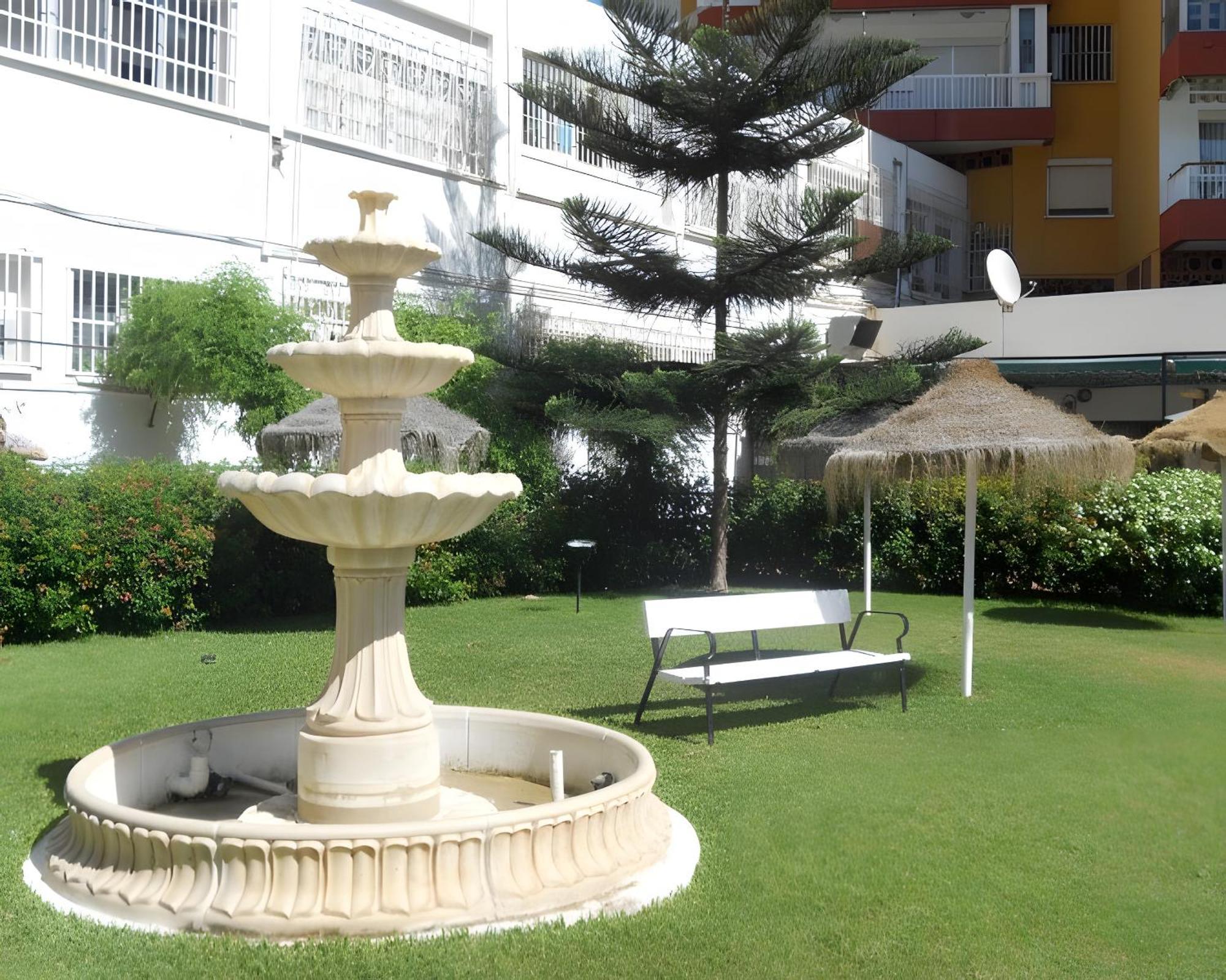 Next To Puerto Marina And The Beach เบนัลมาเดนา ภายนอก รูปภาพ
